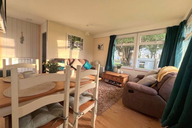31 The Woodlands,, Roch, Pembrokeshire photo 4