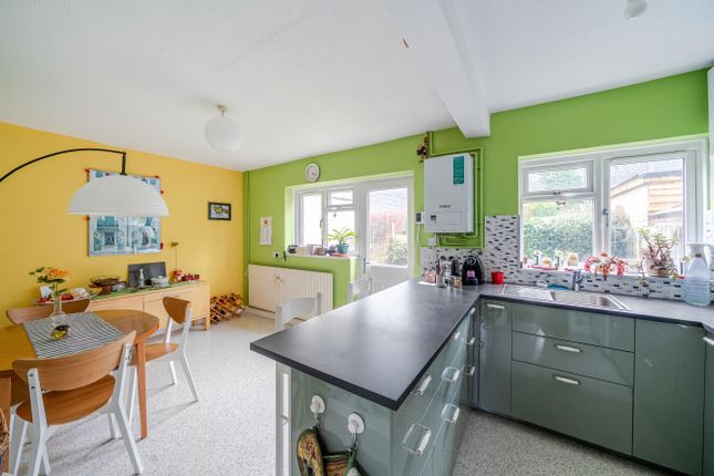 38, Walnut Avenue, Southampton photo 2