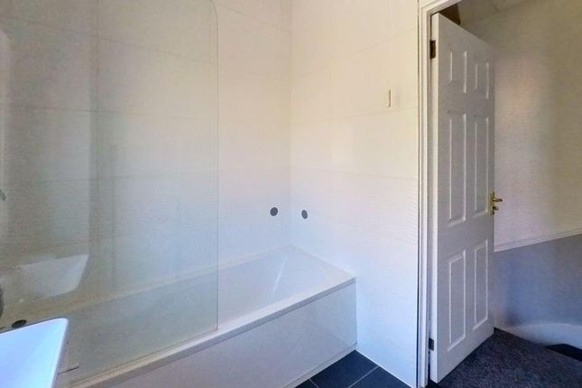 125A-Twyford-Avenue-Bathroom.Jpg