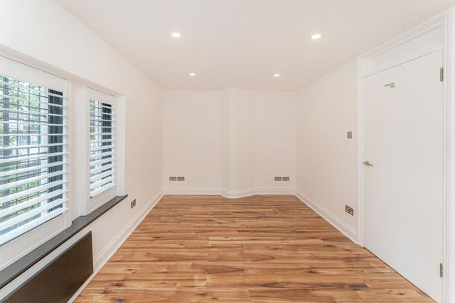 15, Caroe Court, Edmonton photo 4