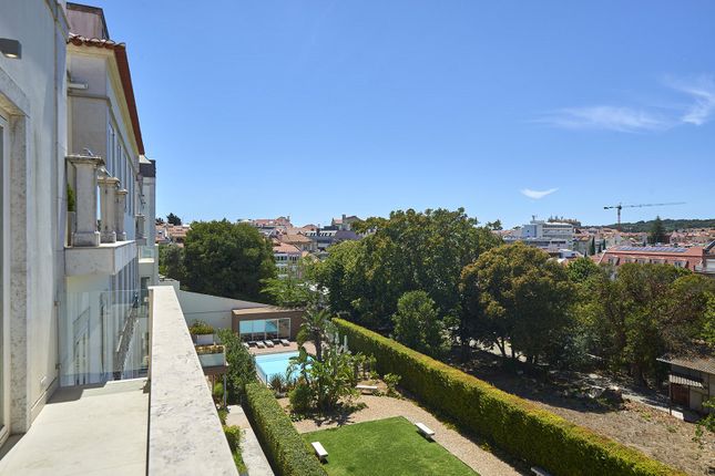 Thumbnail Apartment for sale in Lapa, Lisbon, Portugal, 1200-624