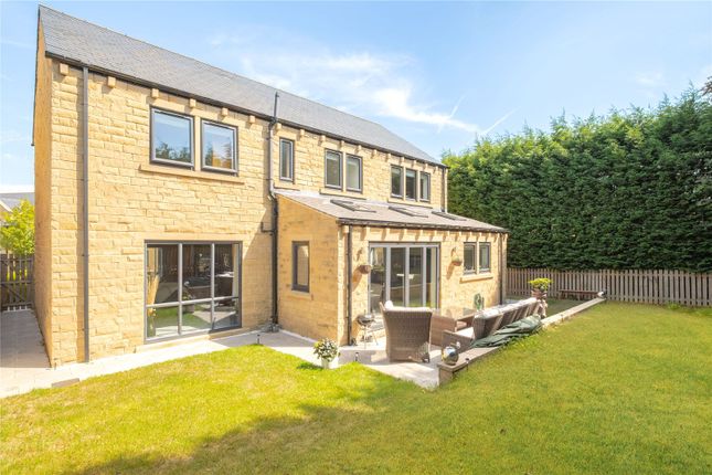 10, Stocksmead Court, Huddersfield photo 4
