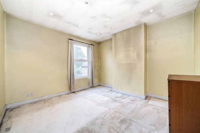 13A, Knowles Hill Crescent, London photo 4