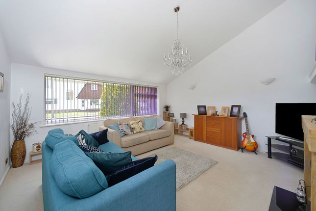 16 Brookside, Cranleigh photo 2
