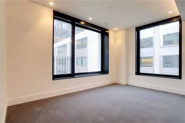 Flat for sale in Rathbone Place, London