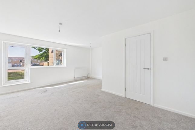 Guthrum Place, Newton Aycliffe photo 2