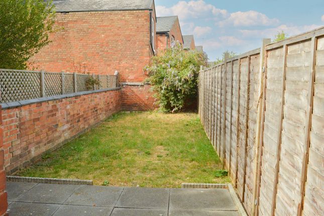 269 Clarendon Park Road, Leicester photo 4