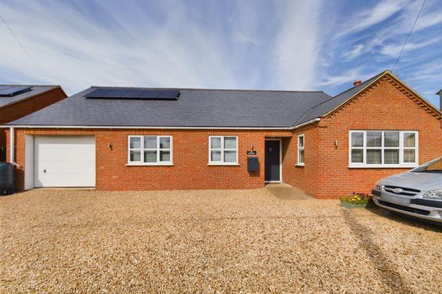 Thumbnail Detached bungalow for sale in Drove Road, Whaplode Drove, Spalding