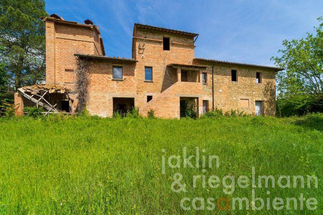 Country house for sale in Italy, Umbria, Perugia, Marsciano