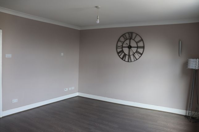 38d Yonge Park, Finsbury Park photo 5