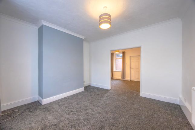 100, Snydale Road, Barnsley photo 4
