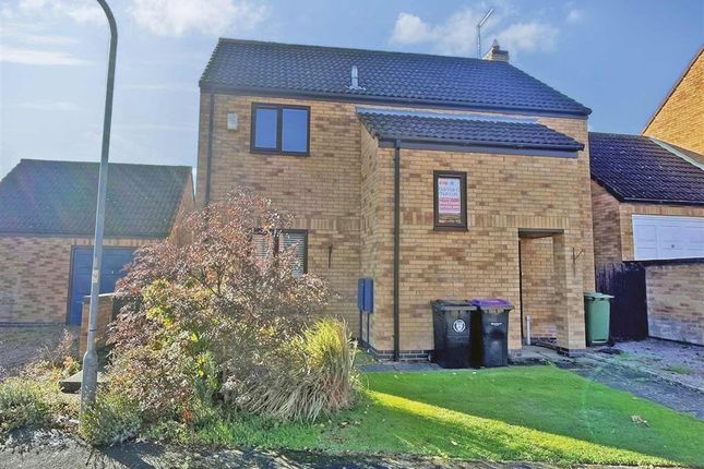 3-bed detached on The Kippings, BOURNE, £190,000