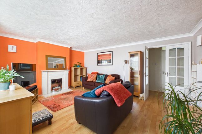 46, Keelers Way, Colchester photo 4