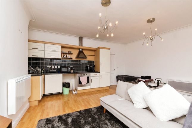 210A,, Ruskin Road, Cheshire photo 2