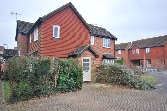 Thumbnail Semi-detached house to rent in Hawkenbury Mead, Tunbridge Wells