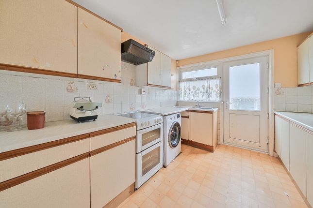 9, Merrylees Drive, Devon photo 3