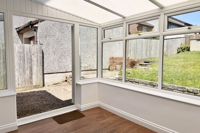 28, Hazelwood Close, Devon photo 2