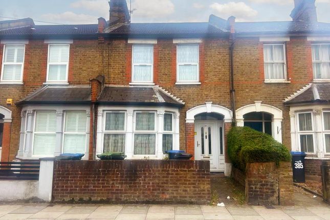 Thumbnail Property for sale in Lincoln Road, Enfield
