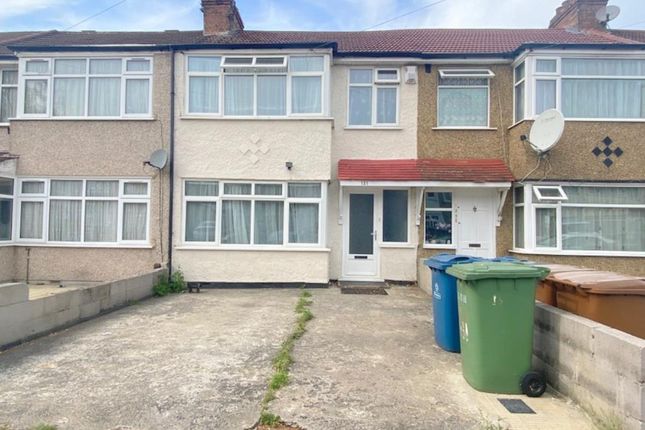Terraced house to rent in St.Pauls Avenue, Kenton, Middlesex
