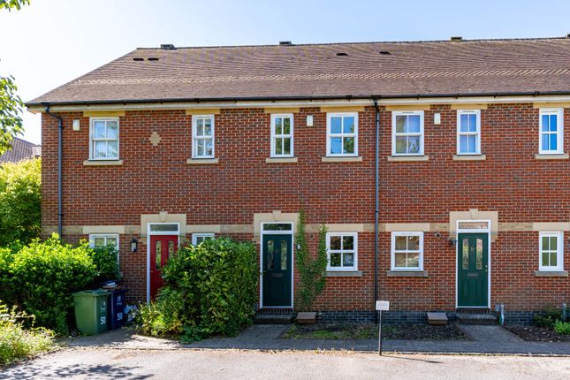 Thumbnail Terraced house for sale in Plater Drive, Oxford