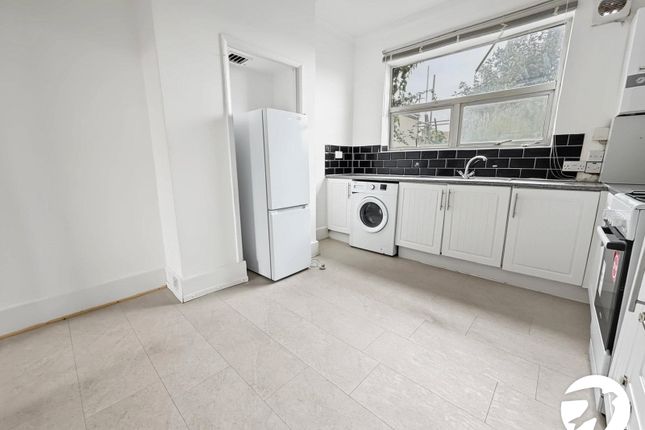 Top Flat, 75A,, College Avenue, Kent photo 3