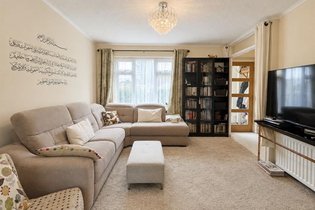 41, Wardell Close, London photo 4