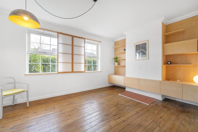 Flat for sale in St. Gothard Road, West Norwood