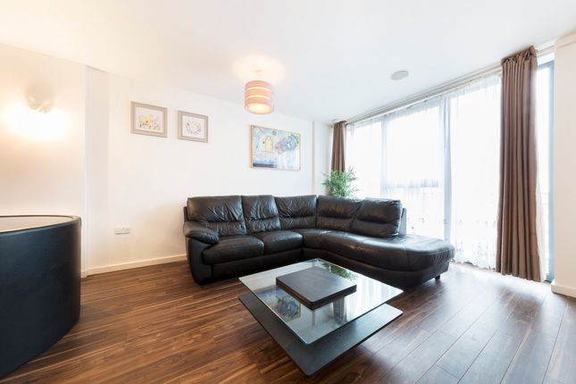 Flat to rent in Lavender House, 1B Ratcliffe Cross Street, Limehouse, London