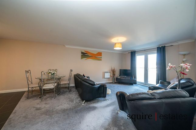 17 Handleys Court Selden Hill, Hemel Hempstead photo 4