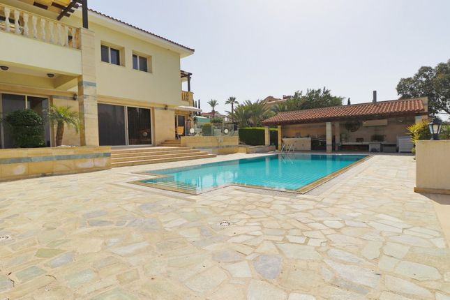 Villa for sale in Konia, Pafos, Cyprus