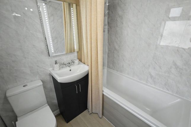 140 Windleshaw Road, St. Helens photo 4