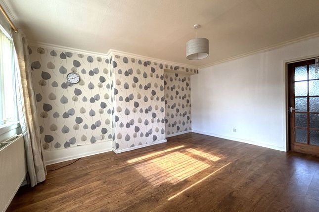 6 Primrose Crescent, Dalkeith photo 2