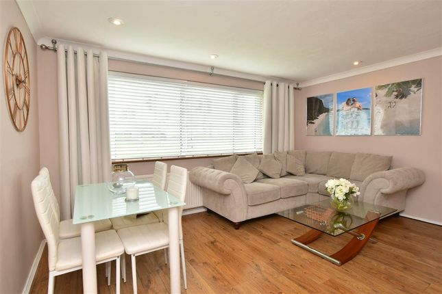 Flat for sale in South Coast Road, Peacehaven, East Sussex
