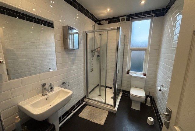 6, Wellington Square, Nottinghamshire photo 3