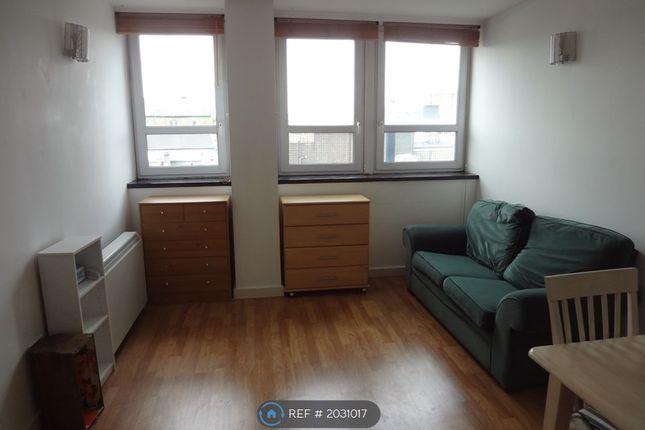 Thumbnail Flat to rent in The Vista Building, London