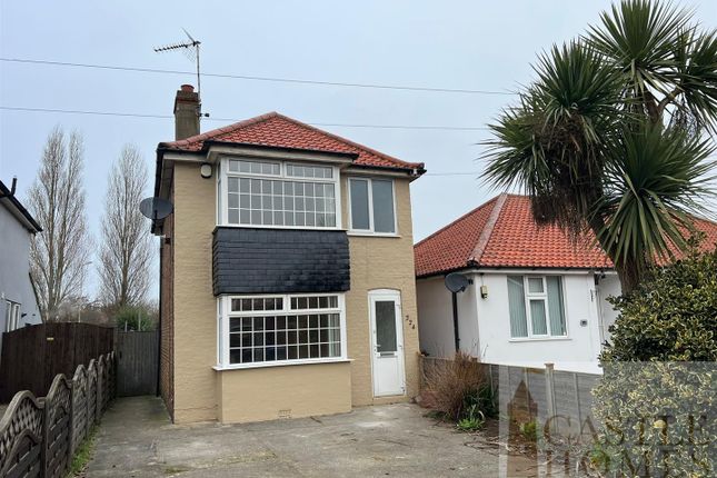Thumbnail Detached house to rent in Carlton Road, Lowestoft