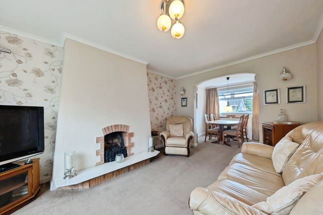 8, Galloway Road, Airdrie photo 2
