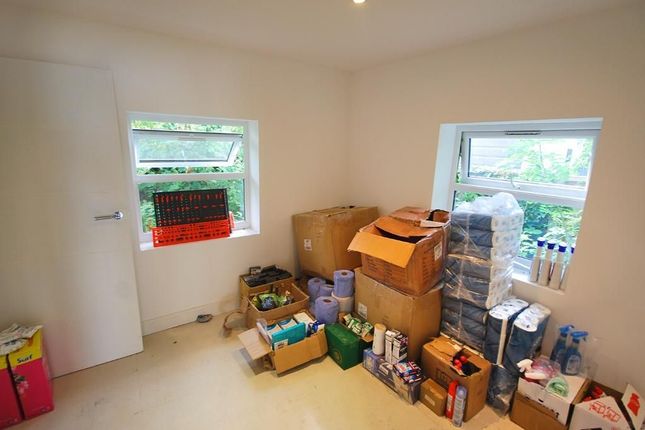 2F PARK DRIVE, HARROW photo 5