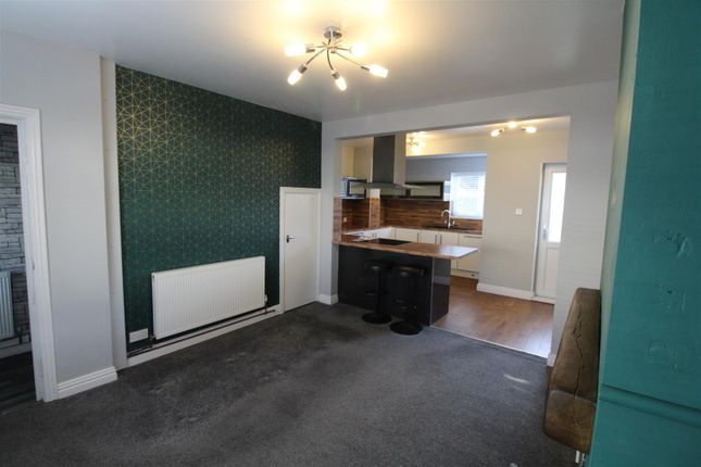 End terrace house to rent in Tanfield Grove, Hull