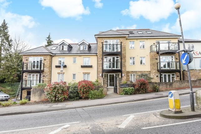 Thumbnail Flat to rent in Temple Court, Monument Hill, Weybridge