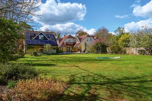 2 Dairy Farm Cottages,, Ridge Lane, Hook photo 2