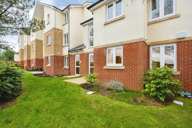 1-bed flat on Apartment 10, Cwrt Hywel, 20, Alexandra Road, Swansea, £120,000