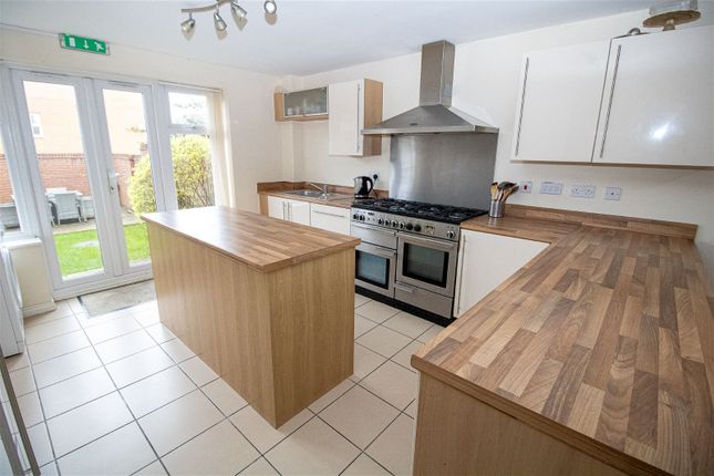Town house for sale in Moat Lane, Solihull