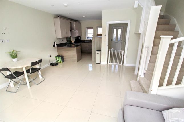 33, Phyldon Road, Poole photo 4