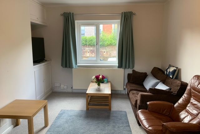 Flat to rent in Romsey Road, Winchester