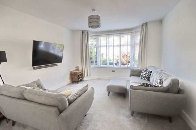 76 Glebelands Road, Manchester photo 4