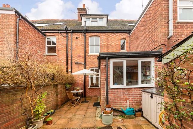Terraced house for sale in Exbourne Road, Abingdon