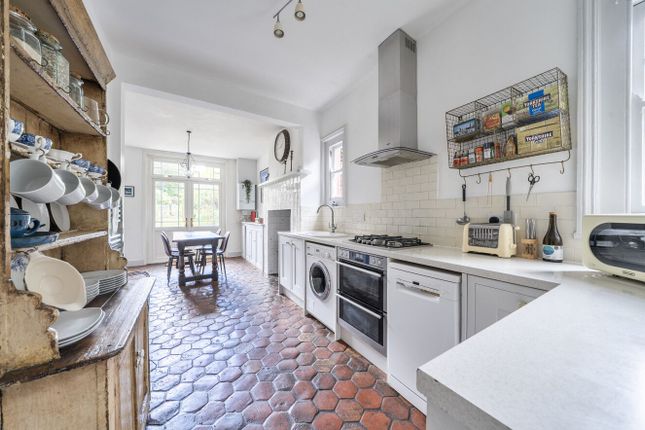 18 Pembroke Road, Sevenoaks photo 4