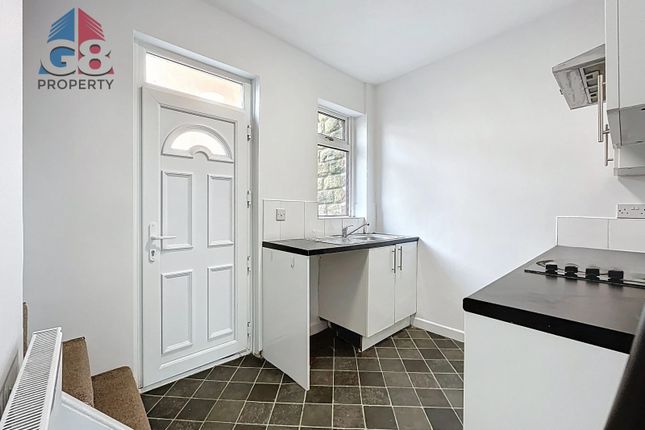 1 Wellington Place, Waterloo Road, Barnsley photo 4