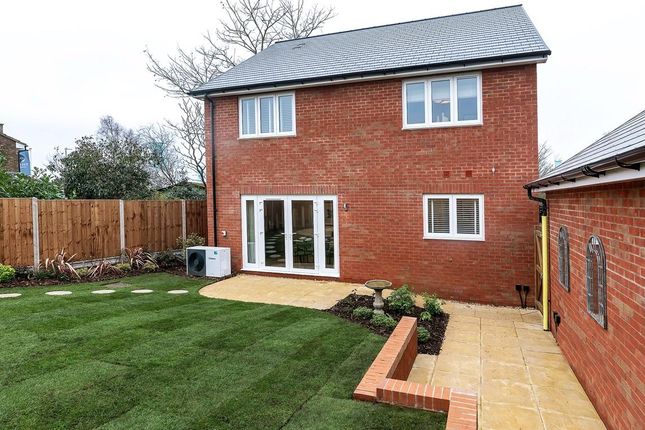 001, The Ridgeway,  Potton photo 2